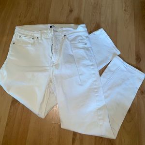 GAP white jeans - straight fit